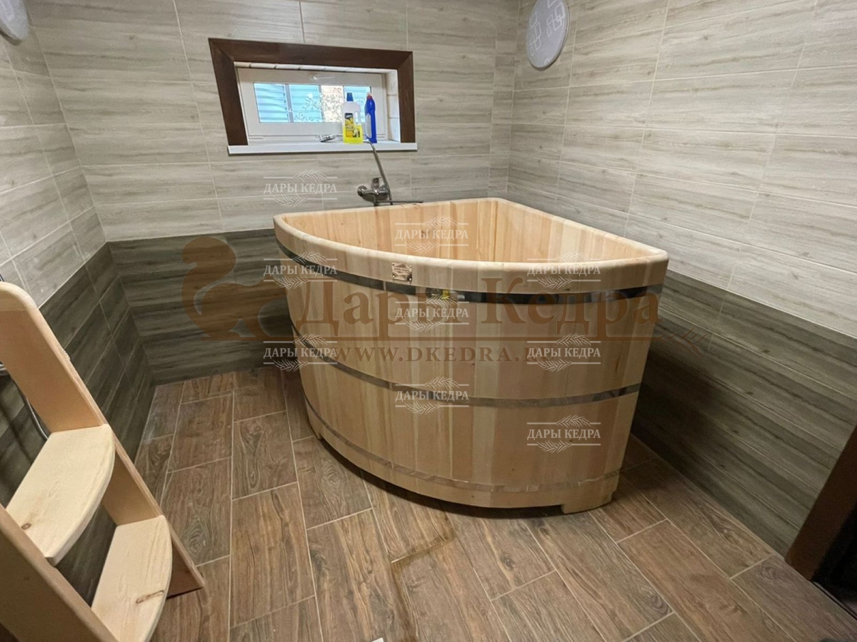 Угловая купель для бани из кедра